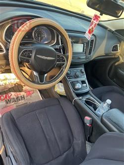 Chrysler 200